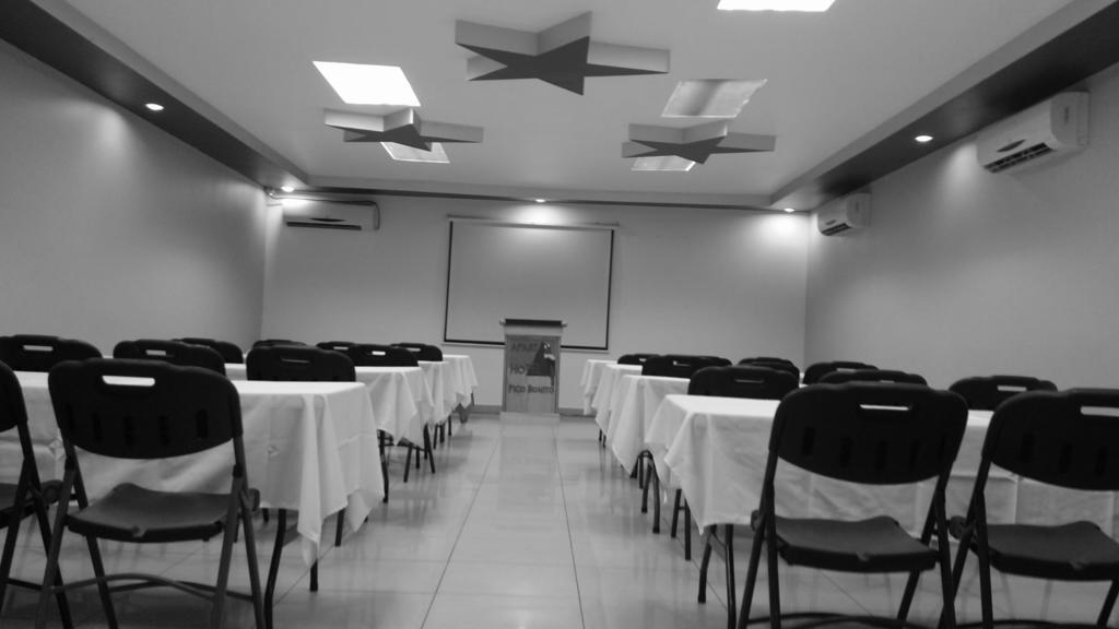 Apart Hotel Pico Bonito La Ceiba Bagian luar foto