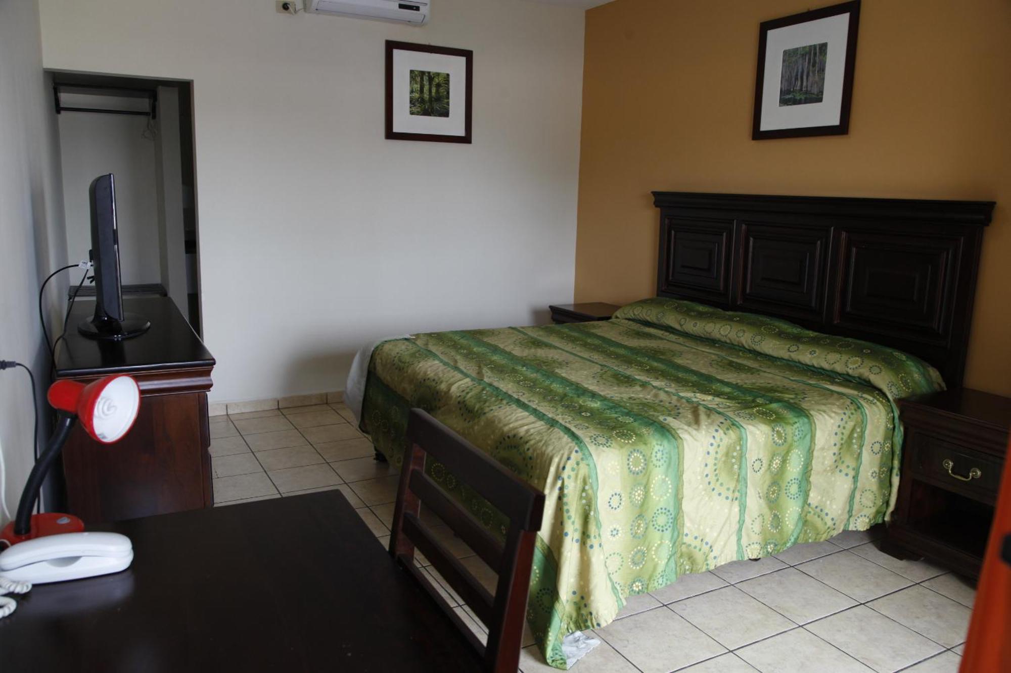 Apart Hotel Pico Bonito La Ceiba Ruang foto