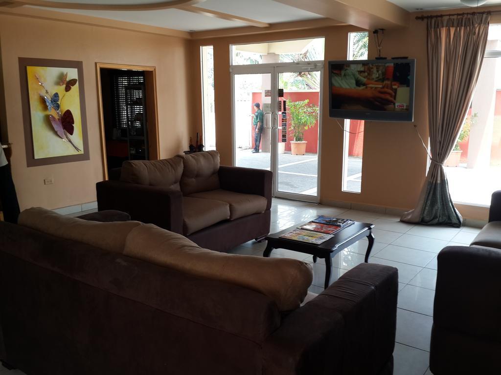 Apart Hotel Pico Bonito La Ceiba Ruang foto
