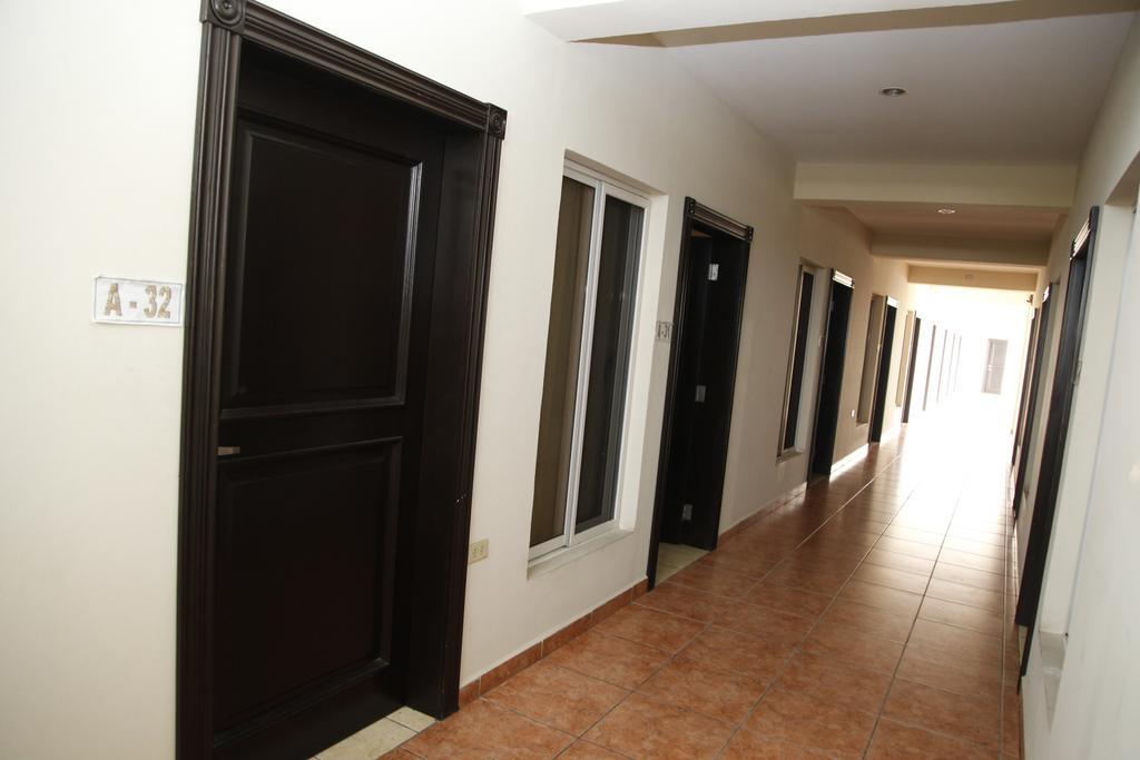 Apart Hotel Pico Bonito La Ceiba Ruang foto