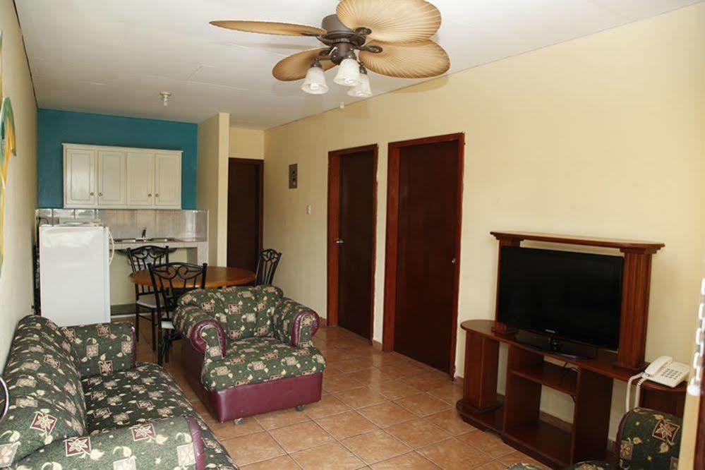 Apart Hotel Pico Bonito La Ceiba Bagian luar foto
